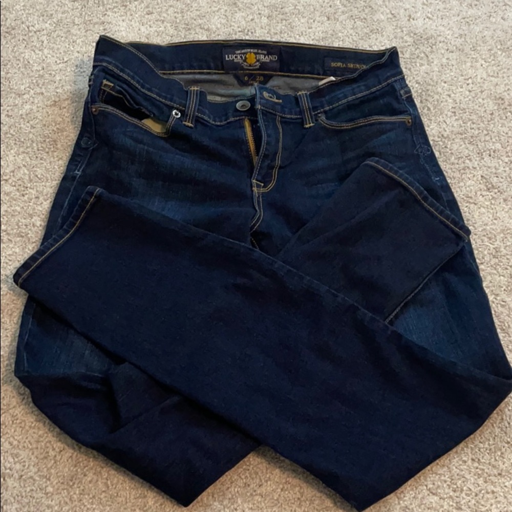 Lucky Jeans ๐ - Picture 3 of 4